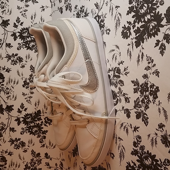 Nike white/metallic b30 - Picture 4 of 12